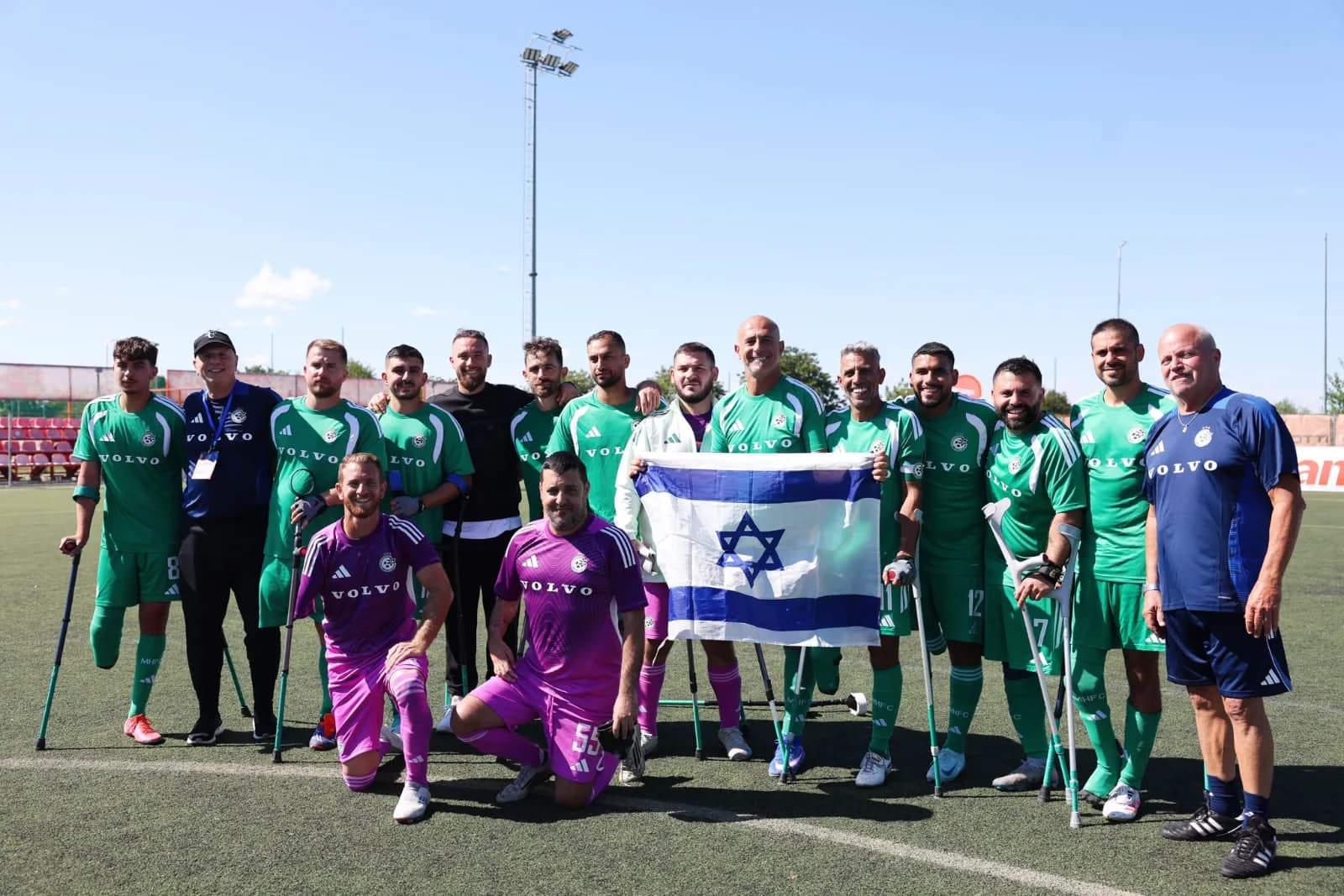 ירוק בעיניים, גביע בידיים? יום משחקים מושלם לקבוצת קטועי הגפיים של מכבי חיפה ברומניה